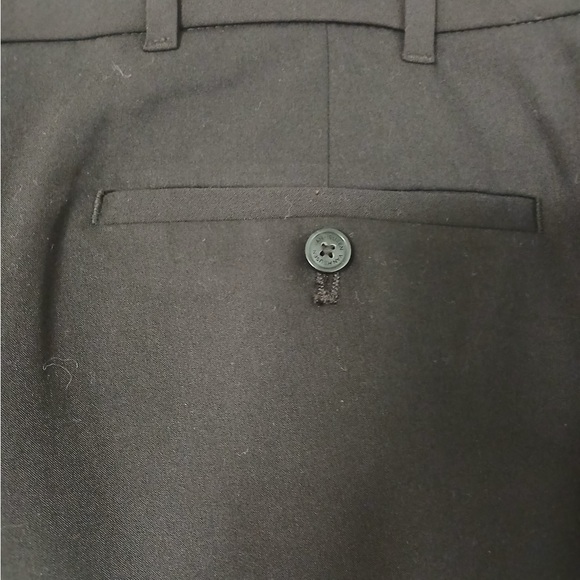 Van Heusen Men's Black and Tan Dress Pants - Picture 9 of 11